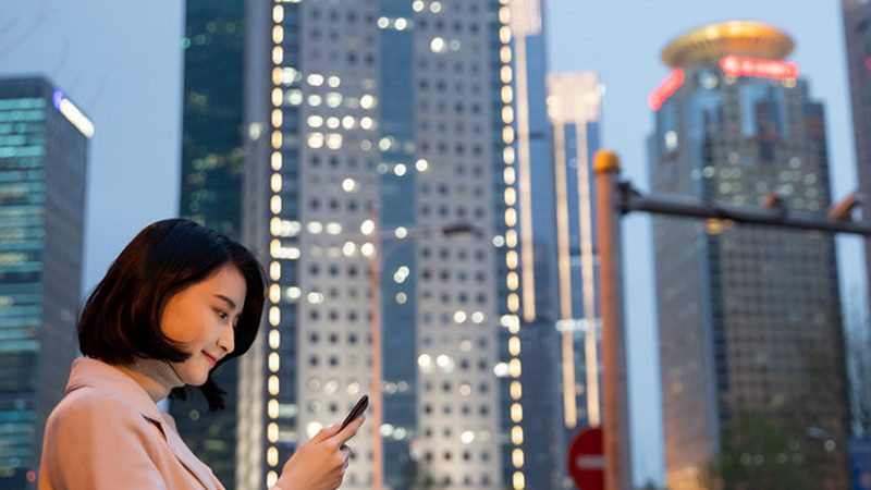 采购背景：合规与效率并重